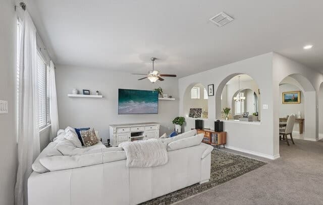 3-bedroom rental at 21530 Arroyo Frio in San Antonio, TX — photo 4