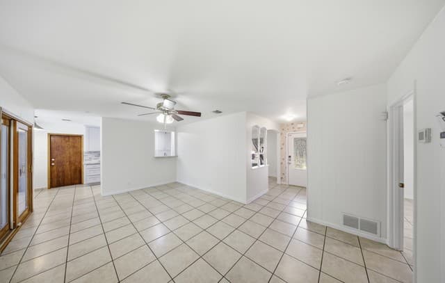 4-bedroom rental at 3318 Clearfield in San Antonio, TX — photo 4