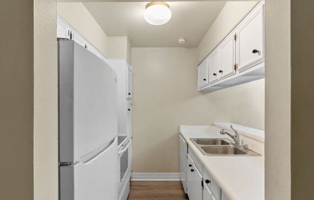 2-bedroom rental at 8702 Village Dr Unit 302 in San Antonio, TX — photo 3