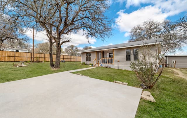 3-bedroom rental at 4315 Prelude Pass in Elmendorf, TX — photo 1