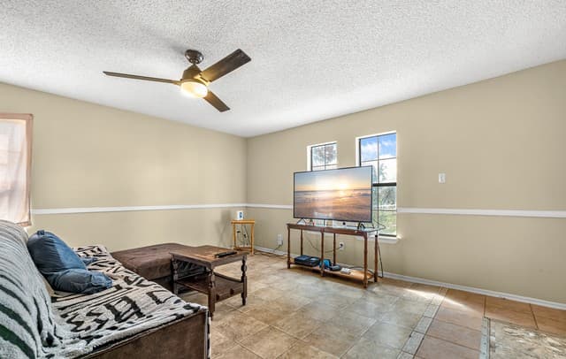 3-bedroom rental at 4315 Prelude Pass in Elmendorf, TX — photo 4