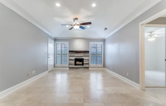 2-bedroom rental at 201 Ellwood Unit 114 in San Antonio, TX — photo 3