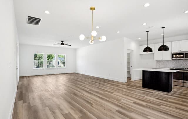 Home for sale at 1934 Lamar St in San Antonio, TX — photo 4