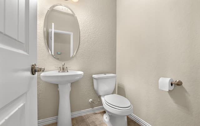 3-bedroom rental at 10443 Monicas Creek in Schertz, TX — photo 5