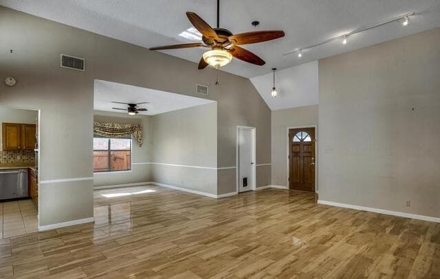 3-bedroom rental at 14910 Ben Ali in San Antonio, TX — photo 5