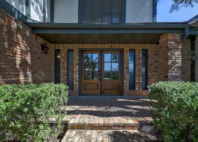 4-bedroom rental at 29540 Red Bud Hill in Boerne, TX — photo 3