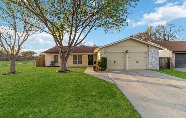3-bedroom rental at 12827 La Quinta Street in San Antonio, TX — photo 1