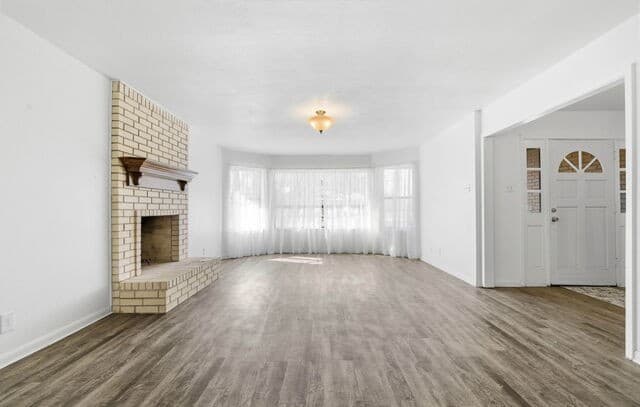 4-bedroom rental at 508 Crouch Ave in Devine, TX — photo 4