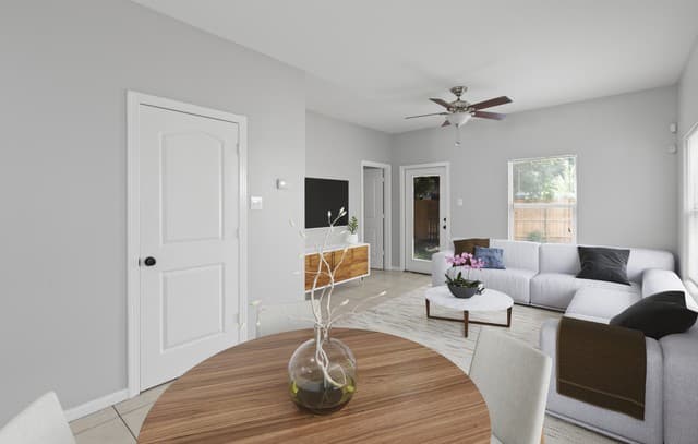 3-bedroom rental at 6723 Utopia Hts in San Antonio, TX — photo 5