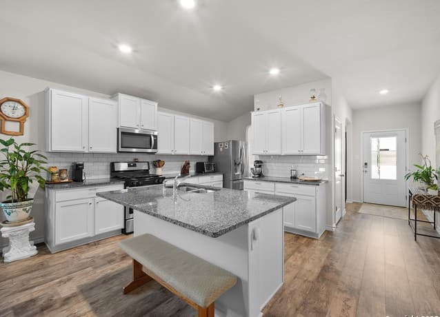 3-bedroom rental at 5022 Dancing Gopher in San Antonio, TX — photo 2