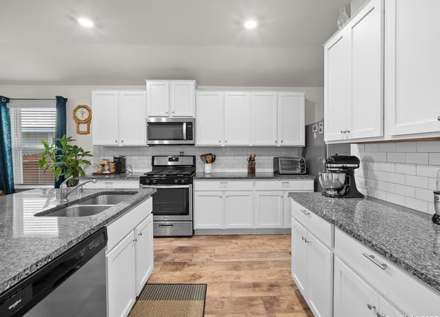 3-bedroom rental at 5022 Dancing Gopher in San Antonio, TX — photo 3