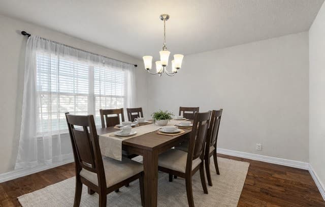 5-bedroom rental at 12382 Erstein Valley in Schertz, TX — photo 4