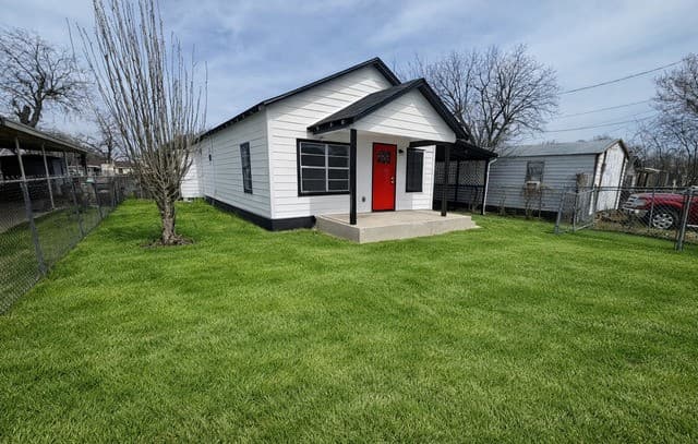 2-bedroom rental at 1409 Flanders in San Antonio, TX — photo 5