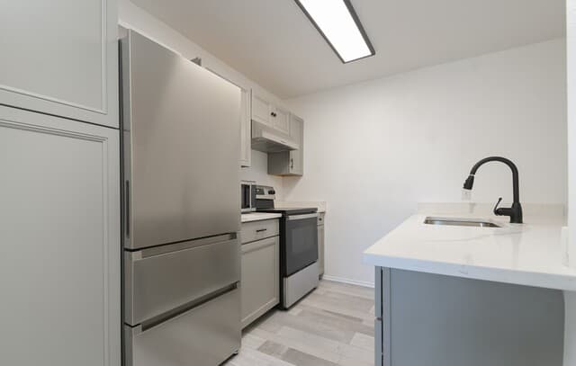 1-bedroom rental at 10527 Perrin Beitel Unit D208 in San Antonio, TX — photo 4