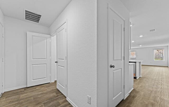 3-bedroom rental at 10723 Criterion in San Antonio, TX — photo 2