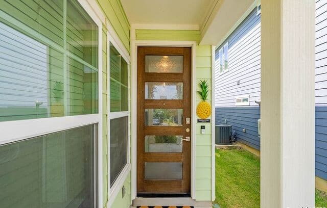 3-bedroom rental at 412 Natalen in San Antonio, TX — photo 3