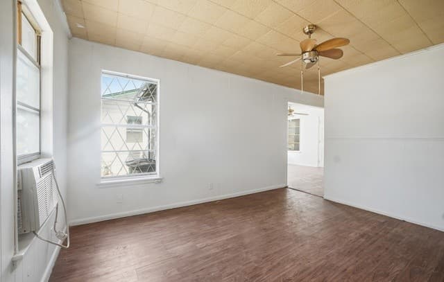 2-bedroom rental at 2002 Amerada in San Antonio, TX — photo 3