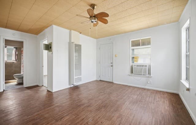 2-bedroom rental at 2002 Amerada in San Antonio, TX — photo 4