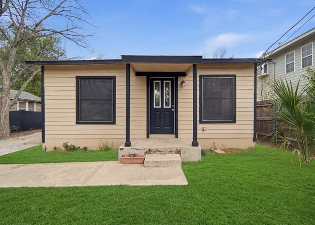 3-bedroom rental at 5431 Dabney in San Antonio, TX — photo 1
