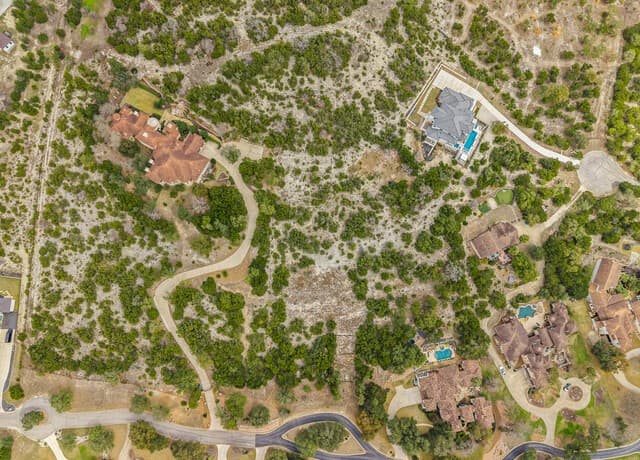 rental at 11427 Cat Springs in Boerne, TX — photo 2