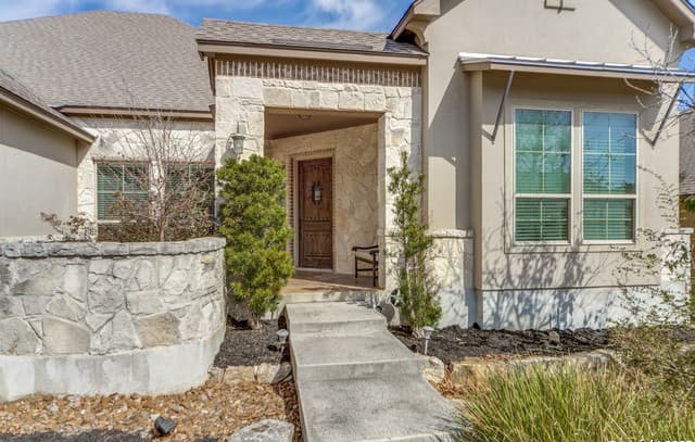 4-bedroom rental at 1907 Lindaver in San Antonio, TX — photo 4
