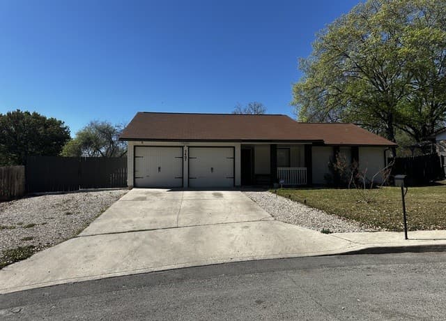 3-bedroom rental at 5407 Timbermont Drive in San Antonio, TX — photo 1