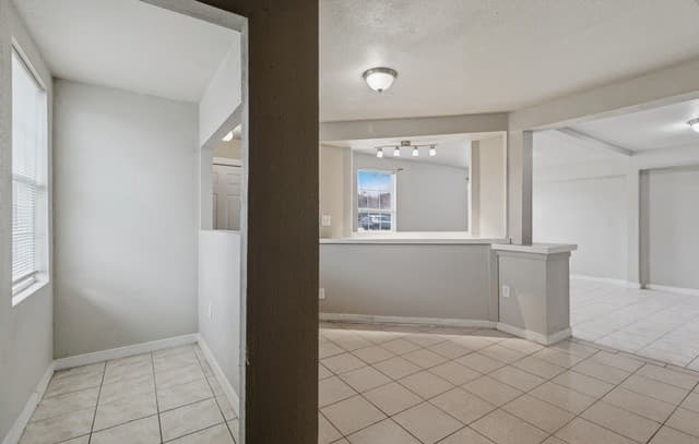 4-bedroom rental at 477 Bandera in Bandera, TX — photo 5