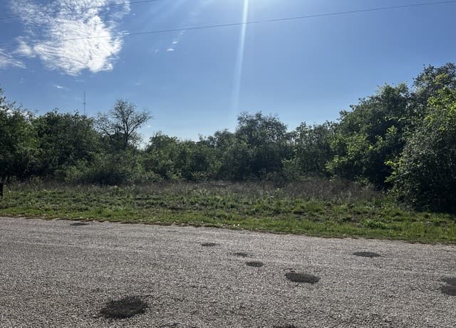 rental at MARIPOSA Mariposa in Poteet, TX — photo 3