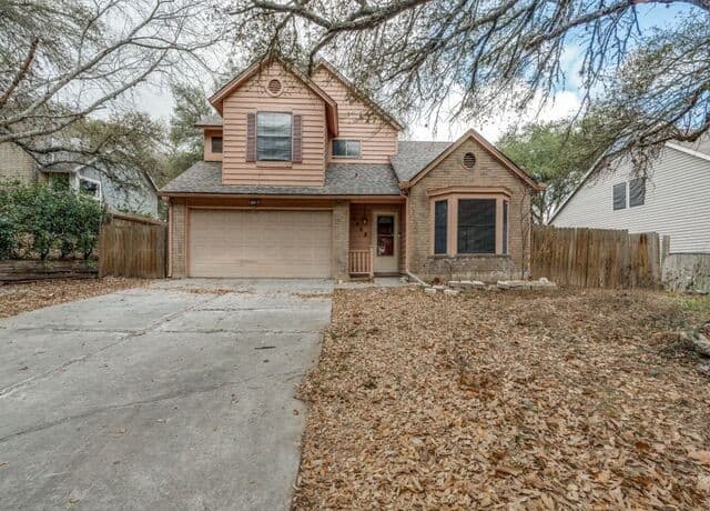 3-bedroom rental at 6923 Raintree in San Antonio, TX — photo 1