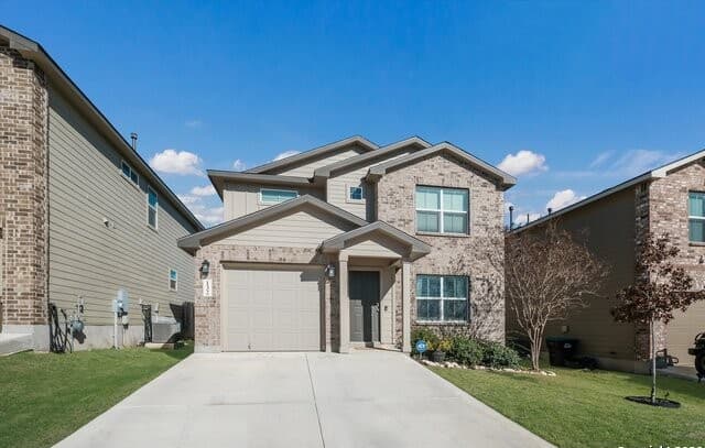 3-bedroom rental at 132 Black Scoter in San Antonio, TX — photo 2