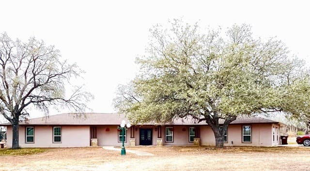 Home for sale at 12335 Shepherd in Atascosa, TX — photo 2