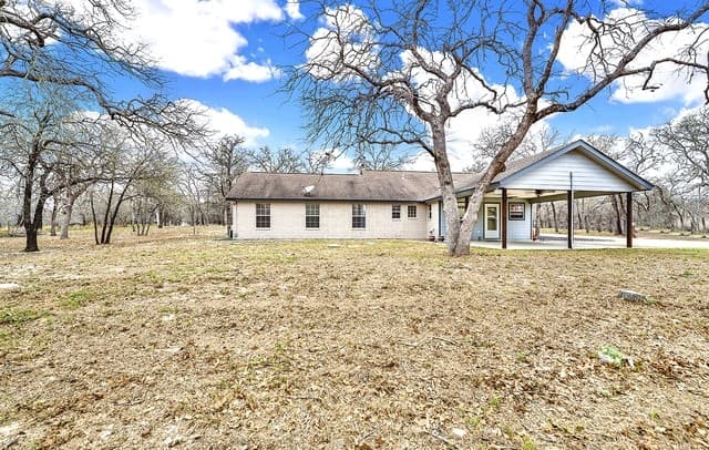 4-bedroom home for sale at 1026 Wild Flower in Floresville TX