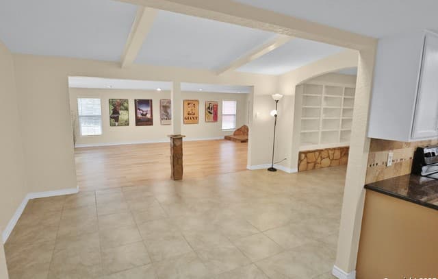 3-bedroom rental at 230 Tammy Dr in San Antonio, TX — photo 2