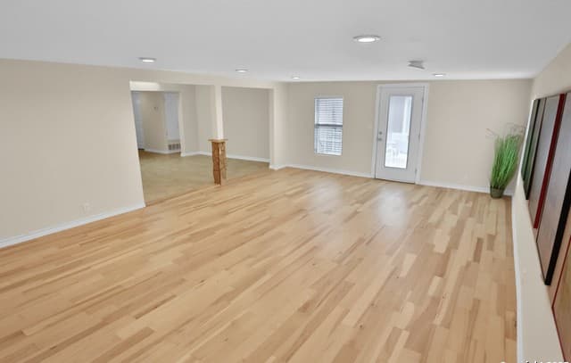 3-bedroom rental at 230 Tammy Dr in San Antonio, TX — photo 3