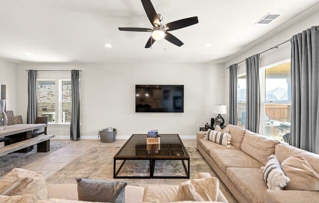 5-bedroom rental at 12220 Jeremiah in San Antonio, TX — photo 5