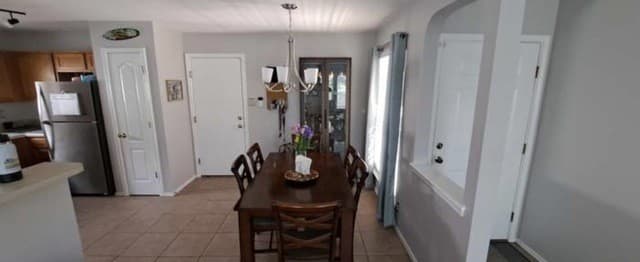 3-bedroom rental at 75 Rainy in San Antonio, TX — photo 3