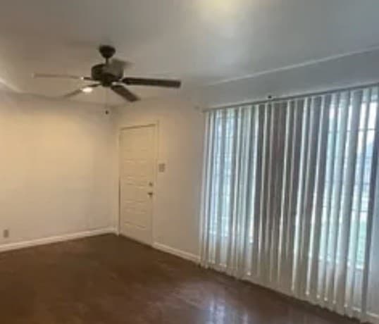 2-bedroom rental at 135 Willee Dr. in San Antonio, TX — photo 3
