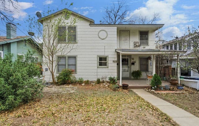 rental at 526 Fulton in San Antonio, TX — photo 1