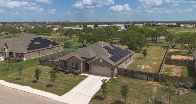 4-bedroom rental at 9307 Madler in San Antonio, TX — photo 1