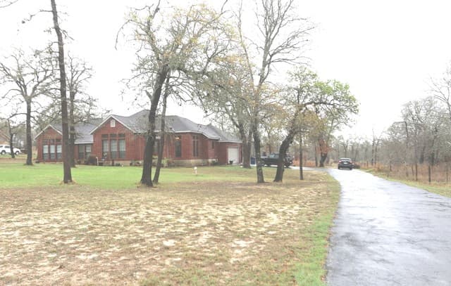 Home for sale at 124 Rosewood Dr in La Vernia, TX — photo 5