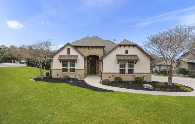 4-bedroom rental at 1534 Palmer View in San Antonio, TX — photo 3