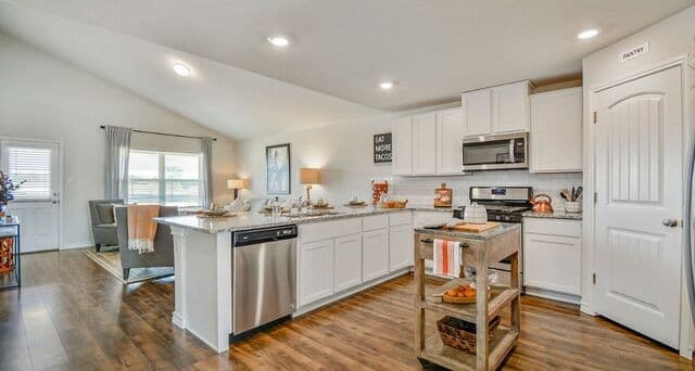 Home for sale at 121 Lilli's Lane in Comfort, TX — photo 4