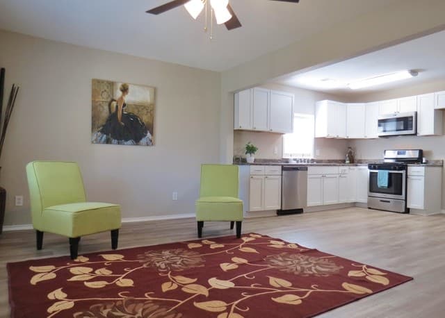 3-bedroom rental at 435 Harding in San Antonio, TX — photo 3