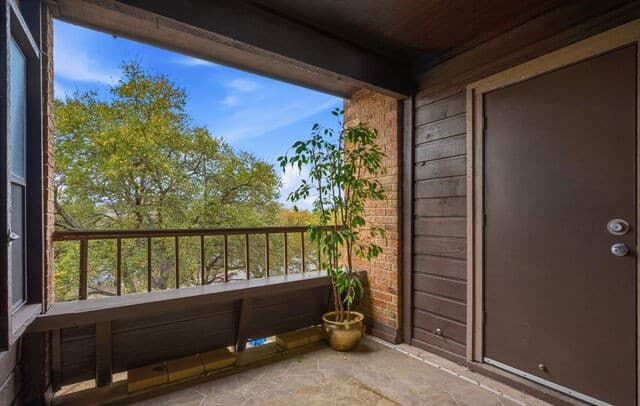 2-bedroom rental at 4212 Medical Unit 203 in San Antonio, TX — photo 2