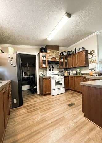 3-bedroom rental at 153 Davie in Marion, TX — photo 5