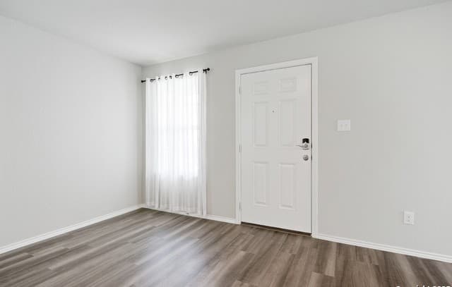 3-bedroom rental at 6534 Augustus Magee in San Antonio, TX — photo 5