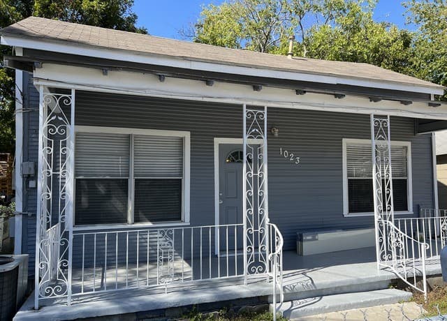 3-bedroom rental at 1023 Cherry in San Antonio, TX — photo 1