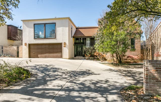 4-bedroom rental at 12010 Mission Trace in San Antonio, TX — photo 1