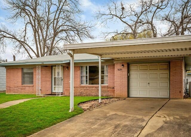 3-bedroom rental at 4630 Seabreeze Drive in San Antonio, TX — photo 1
