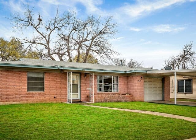 3-bedroom rental at 4630 Seabreeze Drive in San Antonio, TX — photo 3